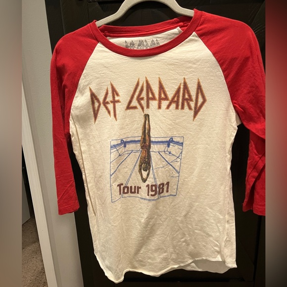 Def Leppard 1981 Tour Baseball Shirt - Picture 1 of 6